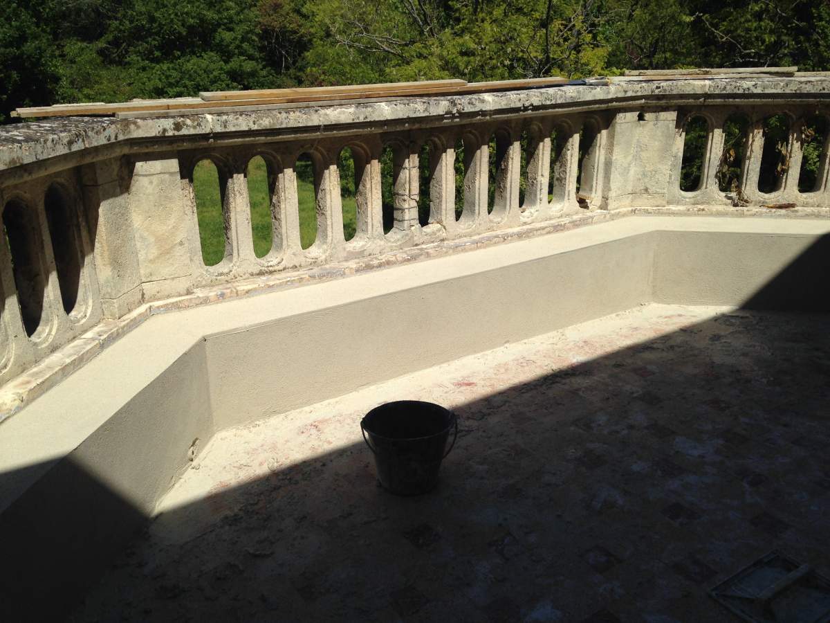 Restauration de la terrasse du château de Lamantin