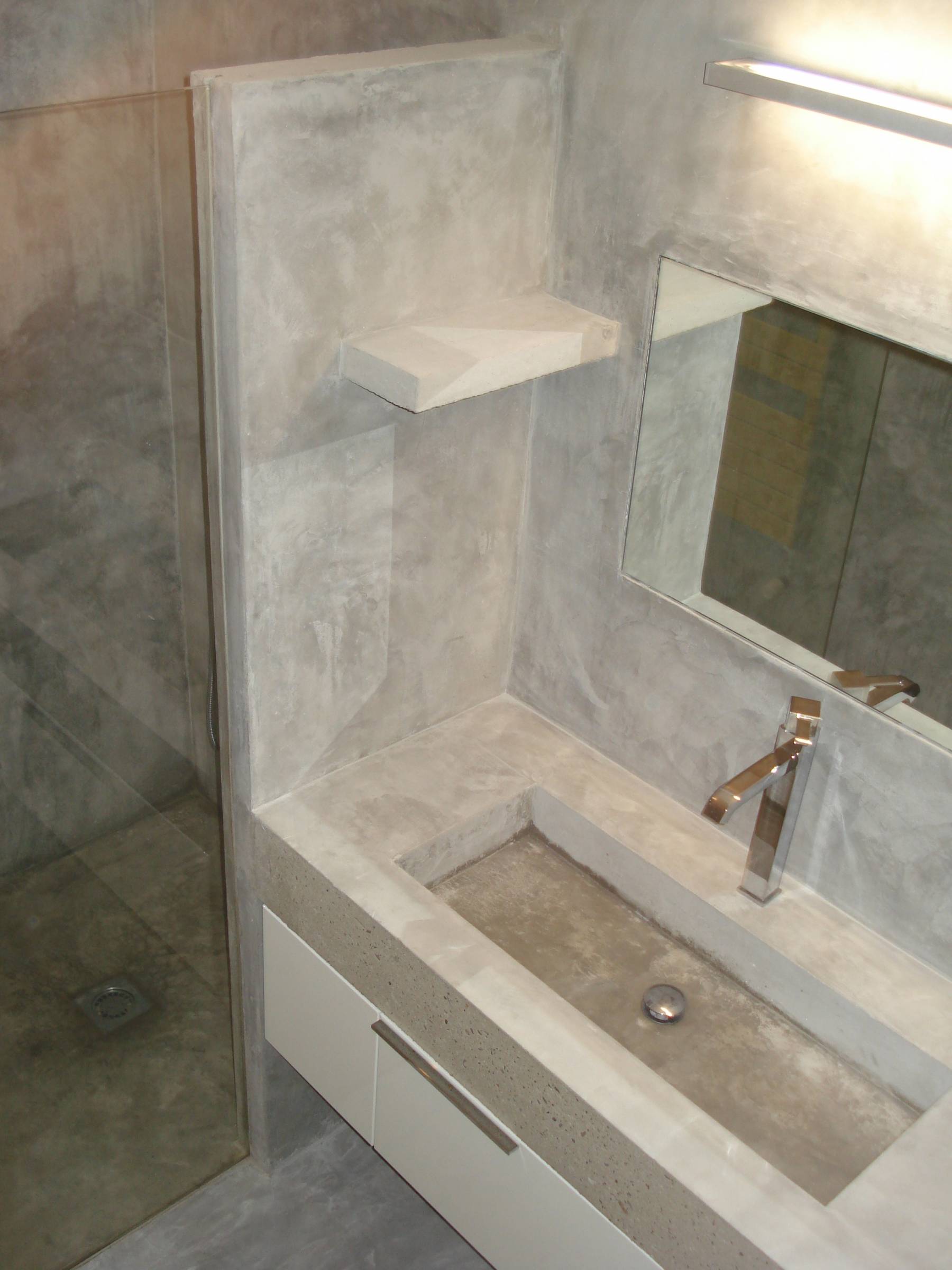 salle de bain en béton 84800 Fontaine de Vaucluse