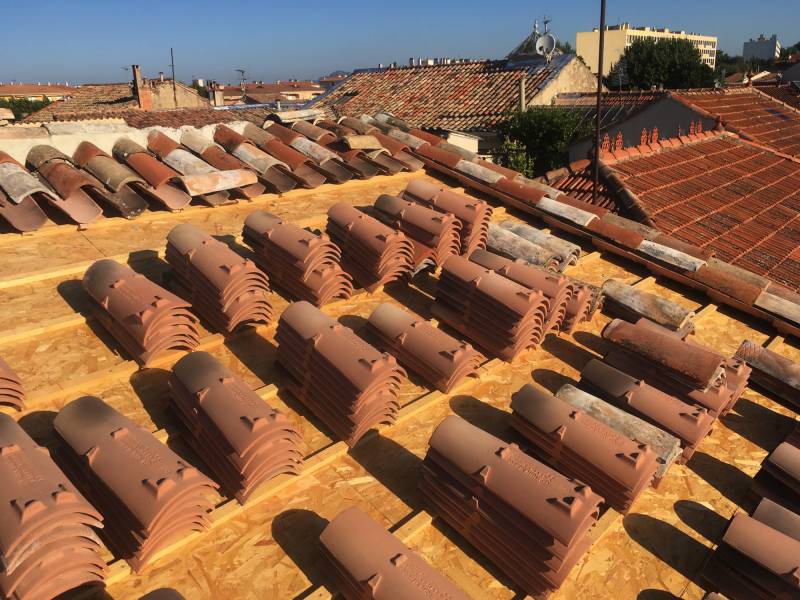 Réfection d'une toiture d'une maison de ville à Salon de Provence